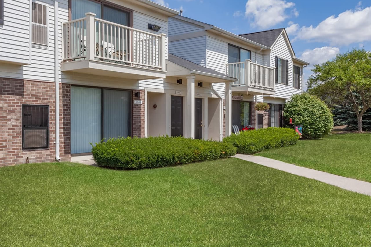 Bainbridge Park Apartments in Canton, Michigan Bainbridge Park Apartments in Canton, Michigan