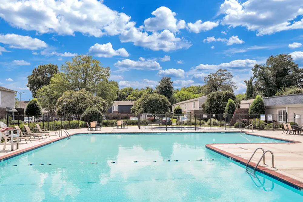 Lakeview Apartments